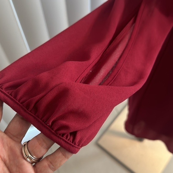 LULUS BURGUNDY V NECK SHIFT DRESS GUC SZ XS CAREER DATE NIGHT WEDDING PARTY - Picture 7 of 12